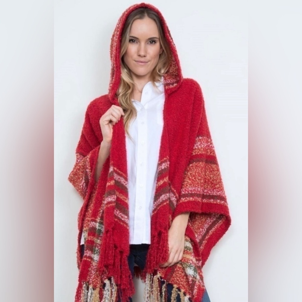 NWT SIMPLY NOELLE Red Hooded Shawl Poncho Wrap